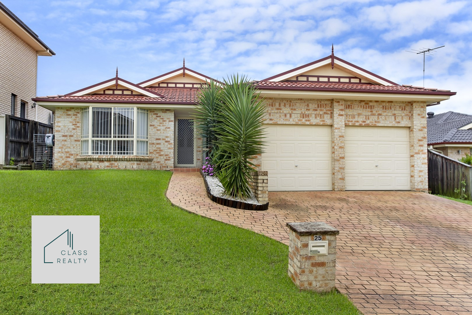 25 Mathinna Circuit WEST HOXTON NSW 2171