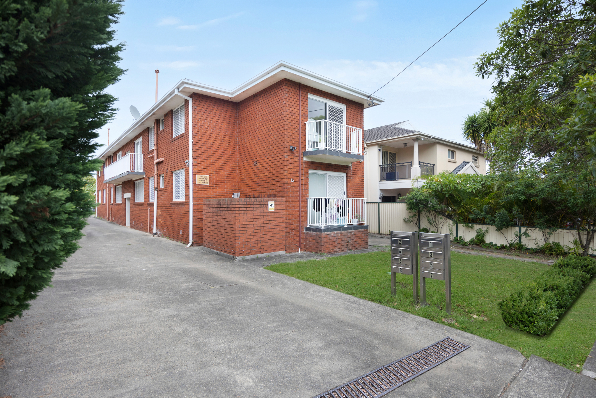 13 Rosemont Street North PUNCHBOWL NSW 2196